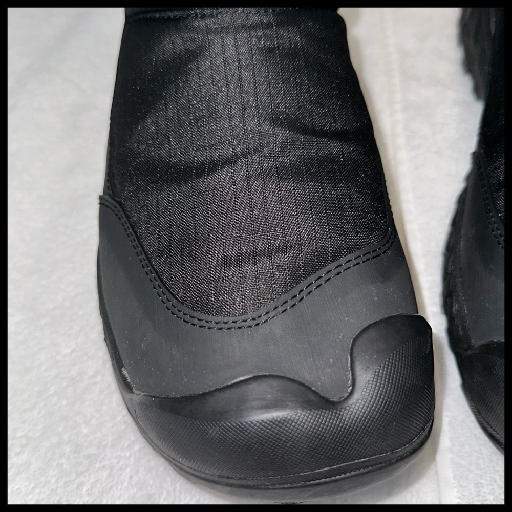 Keen 🥾🔥🌧️❄️Hood NXIS Waterproof Winter Pull On One Owner Like New 👍🏼 - Picture 10 of 16